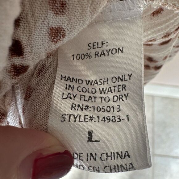 Savanna Jane Top Women's Med Cream Embroidered Floral Square Neck Short Sleeve - Picture 4 of 5